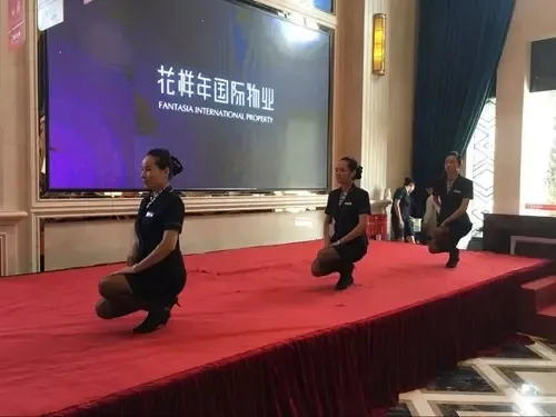 静默归心 当星级物业管家的礼仪，成为城市生活的诗意注脚